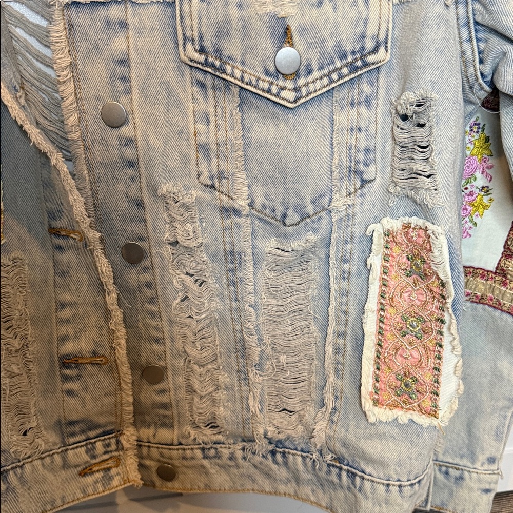 Nwot Pol Oversized Distressed, Patchwork Denim Ja… - image 6